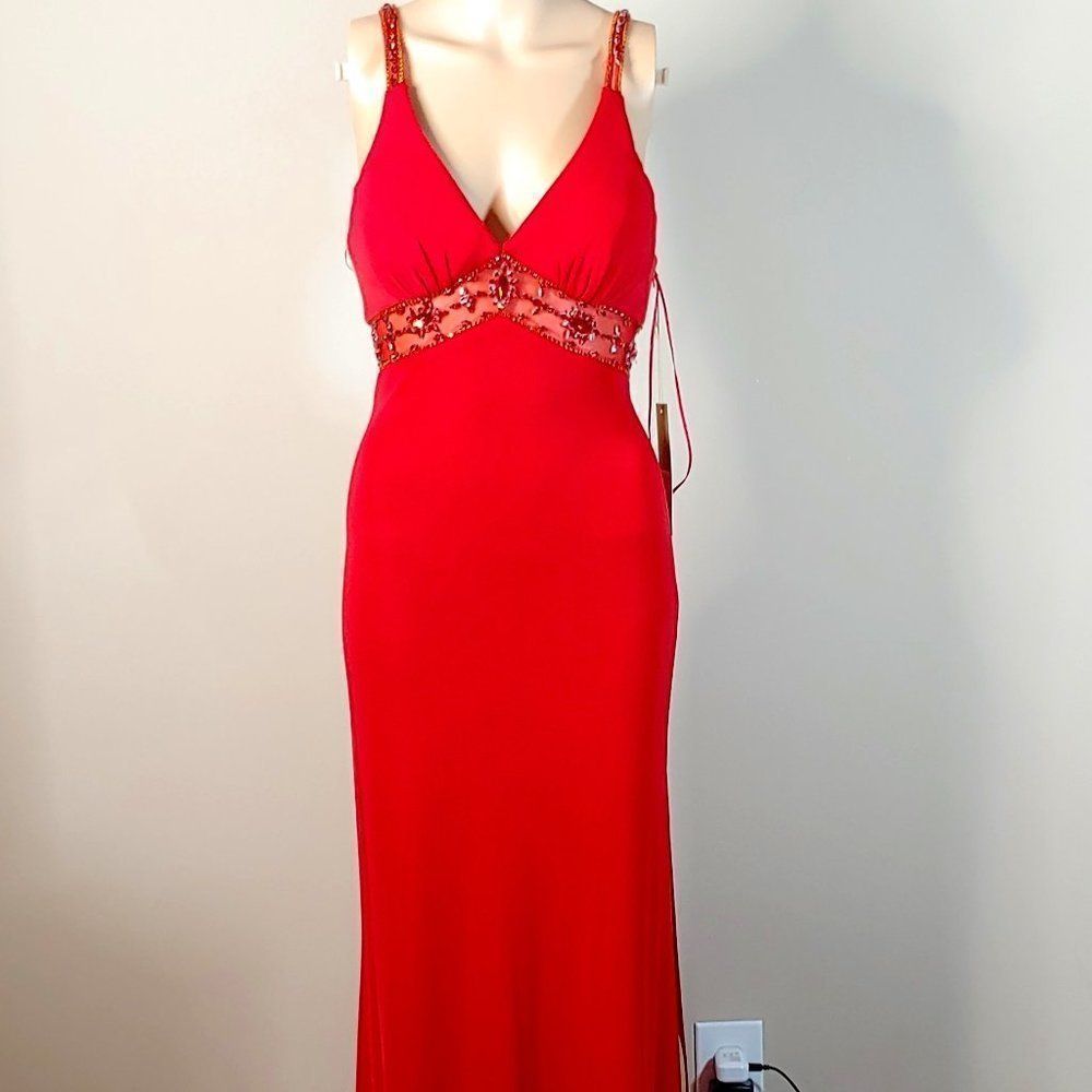 NWOT Sexy MacDugal Couture Embellished Long Gown